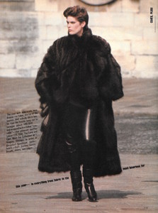 Toscani_Vogue_US_August_1981_04.thumb.jpg.5501375cb3880ca4e8f6007995c92b43.jpg