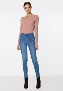 VerdierRose06.jpg
