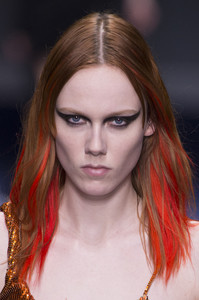Versace-clpa-RF17-9670.thumb.jpg.d182cdb0d3e2f2b65f8f5bcc9f34bb01.jpg