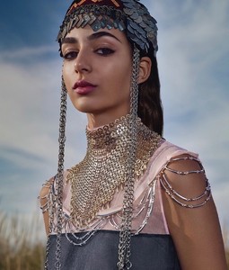 Vogue-Arabia-December-2017-Nora-Attal-Emma-Summerton-1.thumb.jpg.cb5fbb63cc77bc055e19715ef24df05b.jpg