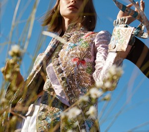 Vogue-China-February-2018-Birgit-Kos-Camilla-Akrans-1-2.thumb.jpg.feccf59d32723a46ea5dbfc10c079281.jpg