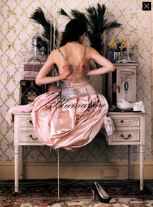 Walker_Blumarine_Fall_Winter_99_00_02.thumb.png.50b48080fb69f1222a0664c7de425ad1.png