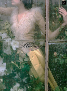 Walker_Blumarine_Fall_Winter_99_00_04.thumb.png.a51cc23adef3e708c78c2d66b8026a23.png
