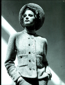 Watson_Vogue_Italia_September_1986_Speciale_13.thumb.png.3c969c3c49cd43b07fc5fa71580d4feb.png