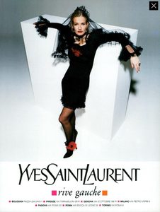 Yves_Saint_Laurent_Fall_Winter_94_95.thumb.png.46b24e2f0ede1924c0a29dcec11d17a6.png