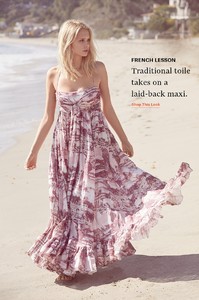 Zimmermann-Resort-2018-Shopbop-Lookbook04.thumb.jpg.610060a3fce841655a5e43b2d5c31dfc.jpg