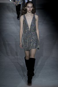 _YSL1238.thumb.jpg.9c31f44ae8bd0983428f40cea29fb2d7.jpg