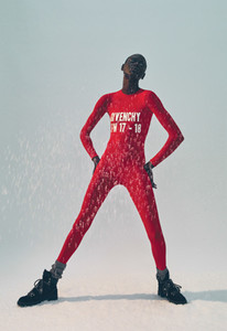 ajak-deng-by-petros-for-lofficiel-switzerland-december-2017-49518e14efd8f025654a5b2c034db5725_thumb.thumb.jpg.62a53ca489fed541836507401ab0c454.jpg