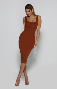 almond_misha_WEBSITE_2_9655de97-8f86-4f07-8b85-07f47698022c.jpg