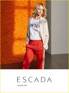 amber-valletta-stars-in-escada-campaign-03.jpg