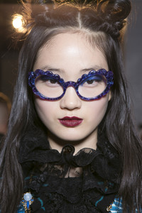 anna-sui-bks-i-rf17-8332.thumb.jpg.622cb23625e7a4e18b9dd848b39daed1.jpg