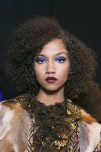 anna-sui-bks-i-rf17-8505.thumb.jpg.08a32bc2bd0a2d54ed2791af358e470c.jpg
