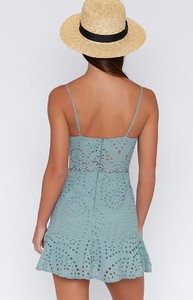 aqua-embroidery-dress-16_4000x4000_crop_bottom.jpg