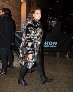 ashley-graham-arriving-at-the-daily-show-with-trevor-noah-in-nyc-0.jpg