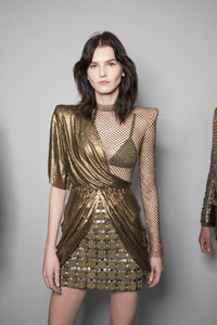 balmain-m-bks-rf18-6450.thumb.jpg.a924ec7735a580f325a5a86ea74803bd.jpg