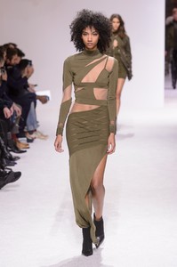 balmain-m-rf18-0777.thumb.jpg.3d782e1f242b8fc47a656aaf0da8d5e6.jpg