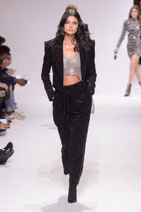 balmain-m-rf18-1194.thumb.jpg.c3fba53a3addb4bd03ad5a707546259e.jpg