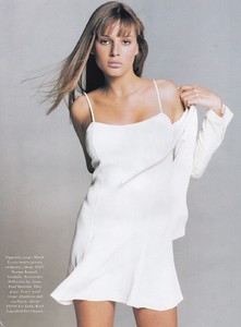 bazaar_us_may_1994_22.thumb.jpg.477222458e76aa4a9e4f1f41d63d388b.jpg