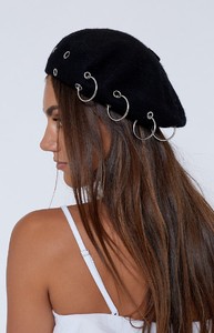 black-beret-128_4000x4000_crop_bottom.jpg