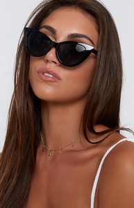 black-cat-eye-sunglasses-35_4000x4000_crop_bottom.jpg