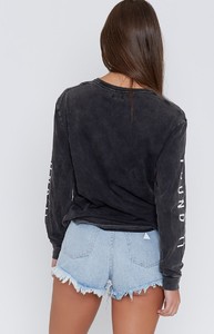 black-found-ls-tee-167_4000x4000_crop_bottom.jpg