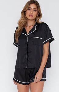 black-shirt-set-209_4000x4000_crop_bottom.jpg