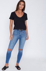 black-tee-213_4000x4000_crop_bottom.jpg