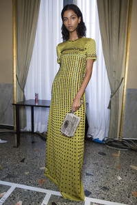 bottega-veneta-bks-m-rs18-8800.thumb.jpg.0a5d5f5f4c43836a04d0e1dfa3382924.jpg