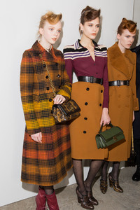 bottega-veneta-bks-z-rf17-1742.thumb.jpg.5606cec7117c549e1e2b96fa6cf45126.jpg