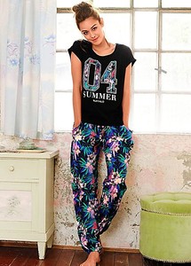 buffalo-floral-print-pyjamas_238923FRSL.jpg