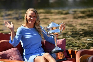 caroline-wozniacki-poses-with-her-trophy-in-melbourne-5.jpg