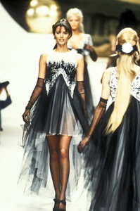 chanel-hc-ss-1994-1.thumb.jpg.283f6180799a92d73641c3a164b18147.jpg