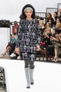 chanel-rf17-2030.thumb.jpg.1a416694a82caa310a4774a259782262.jpg