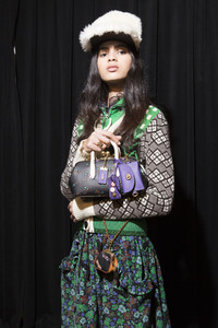 coach-bks-m-rf17-0831.thumb.jpg.16dba701eaa7da273cf9f61a0e92b6da.jpg