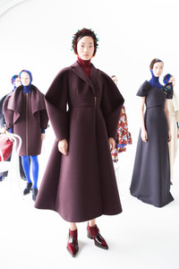 delpozo-bks-m-rf17-0382.thumb.jpg.1ef59a542ab606eed2d795911171866f.jpg