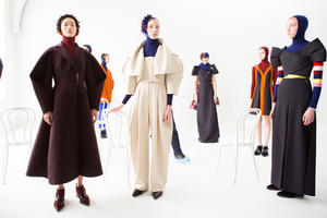 delpozo-bks-m-rf17-0441.thumb.jpg.cf95cae8e3ca207f1aa6b239ce99d76f.jpg