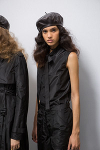 dior-bks-z-rf17-7273.thumb.jpg.5cf15dd1a58471e24010e8f210ad7789.jpg