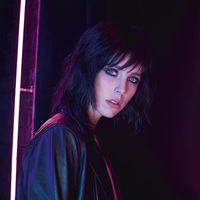 edie_yslblackopium_ss18_glowingedt_6.jpg.dca3a7dff2d12169408eae0b051eff35.jpg