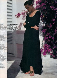 elle_fr_17_may_1993_6.thumb.jpg.dfcd7368bc8d6e560fdeb6b6c81ec2a2.jpg