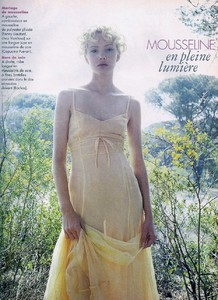 elle_fr_20_june_1994_5.thumb.jpg.2fb499417d15d42aa3199caa9cdda8c2.jpg