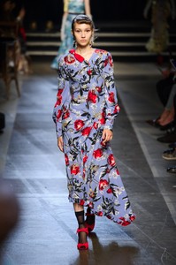 erdem-rs18-6192.thumb.jpg.e33a98cf65a09ae9f27ae9ff035ffe49.jpg