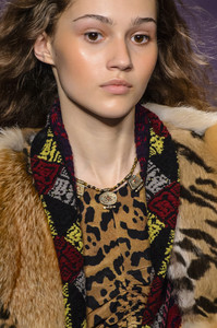 etro-clpa-rf17-8304.thumb.jpg.f0bdb7b36a4d746240c1f45fb622fb5d.jpg