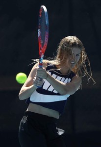 eugenie-bouchard-hobart-hit-with-george-bailey-2018-15.jpg