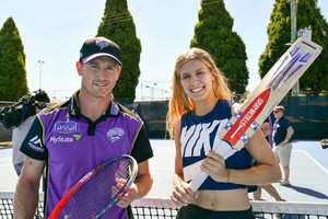 eugenie-bouchard-hobart-hit-with-george-bailey-2018-3.jpg