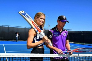 eugenie-bouchard-hobart-hit-with-george-bailey-2018-8.jpg