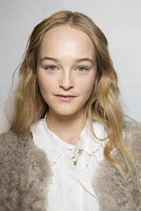 fendi-bks-z-rf17-6058.thumb.jpg.1b6ee8f0de1e2017d0174474d42da231.jpg