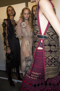 fendi-bks-z-rf17-6553.thumb.jpg.4006926d4481bd41f805de7e0b8ef72b.jpg