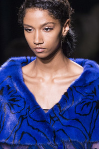 fendi-hc-clp-rf17-2378.thumb.jpg.9f744297d9389313fc275497768eb0b5.jpg