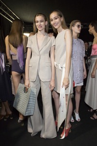 ferragamo-bks-z-rs18-4079.thumb.jpg.6b41be13193f2dbb7f08c2101ff63f3f.jpg
