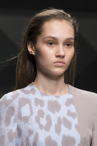 ferragamo-clp-rf17-5559.thumb.jpg.7c58b024817dee76a7884f9d6f4ca567.jpg